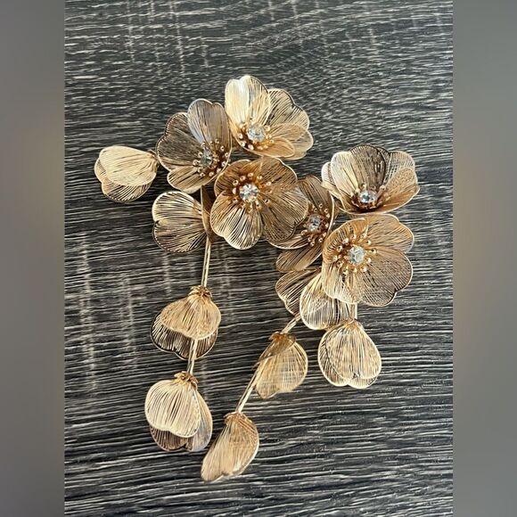 Kate Middleton Zara Elegant Rose Gold Floral Drop Earrings With Crystal … - Picture 6 of 6